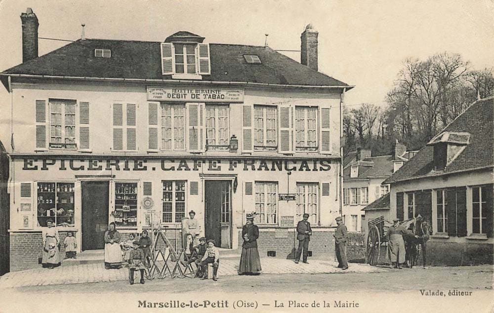 Un Caf� Fran�ais � Marseille-le-Petit
