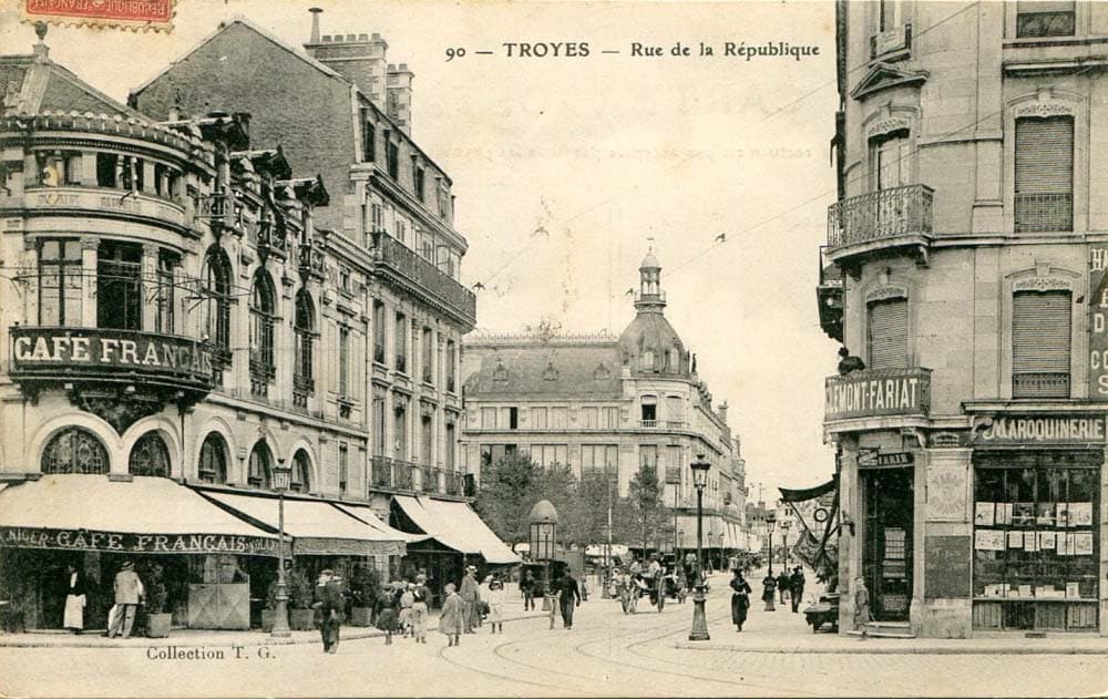 Un Caf� Fran�ais � Troyes