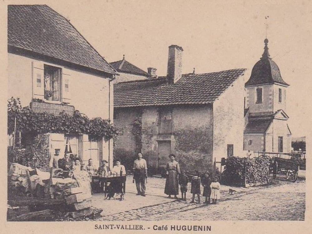 Caf� Huguenin � Saint-Vallier (71)