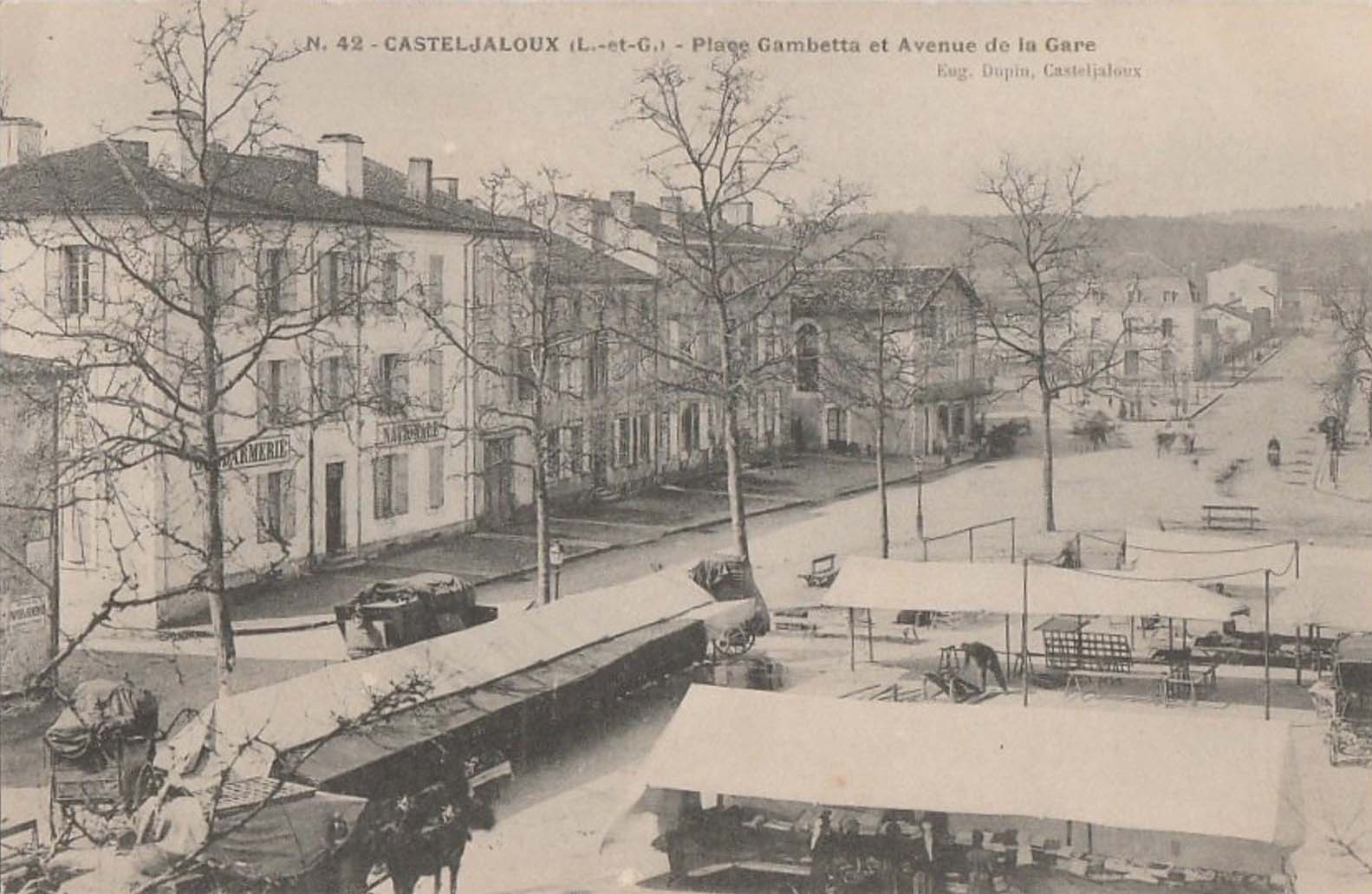 Casteljaloux (Lot-et-Garonne - département 47) - Place Gambetta et Avenue de la Gare