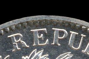 Variante sans accent sur pièce de 10 francs Hercule 1967