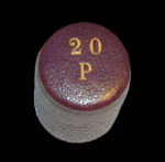 Etui en cuir pouvant contenir 20 pi�ces d'or, ferm�