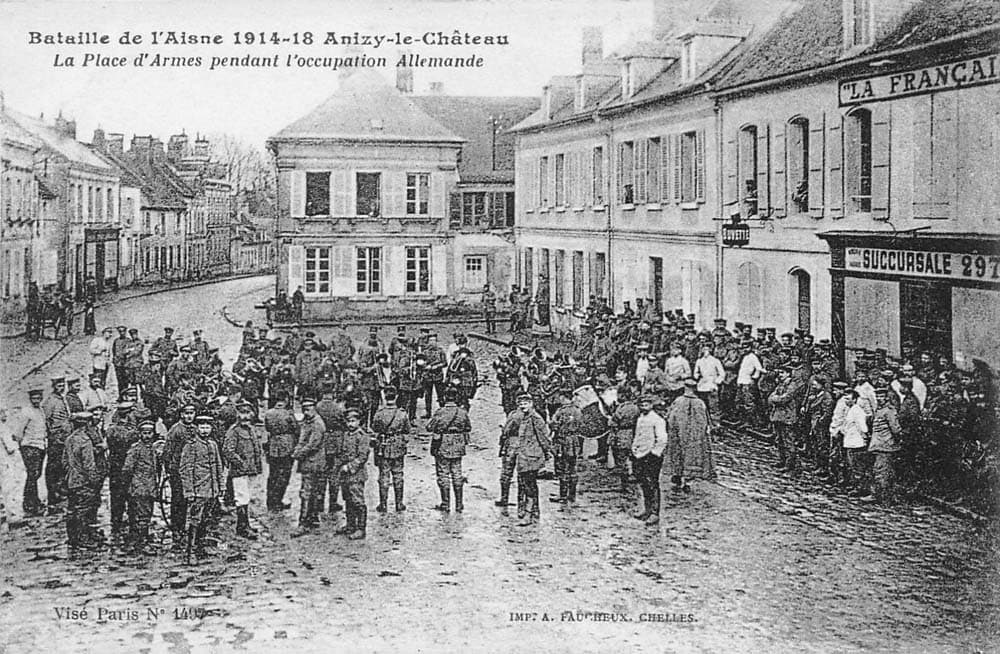 Anizy-le-Ch�teau (02320&nbsp;-&nbsp;Aisne) - Place d'Armes pendant l'occupation allemande