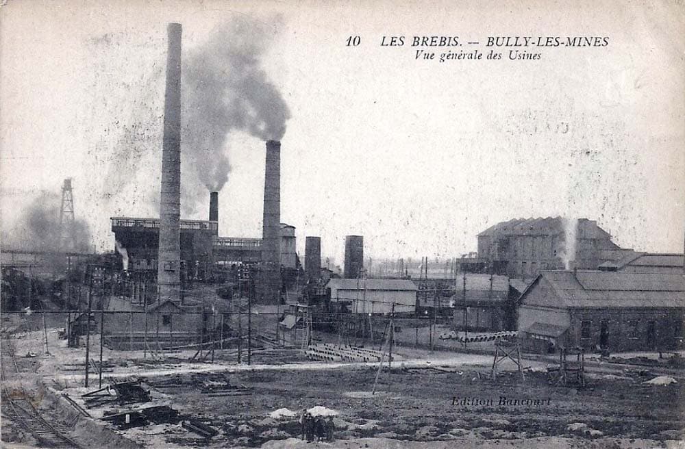 Bully-les-Mines (62160 - Pas-de-Calais) - Vue g�n�rale des Usines