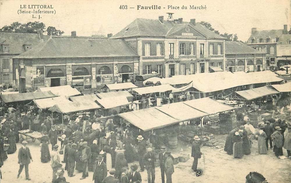 Fauville (27930 - Eure) - Place du March�
