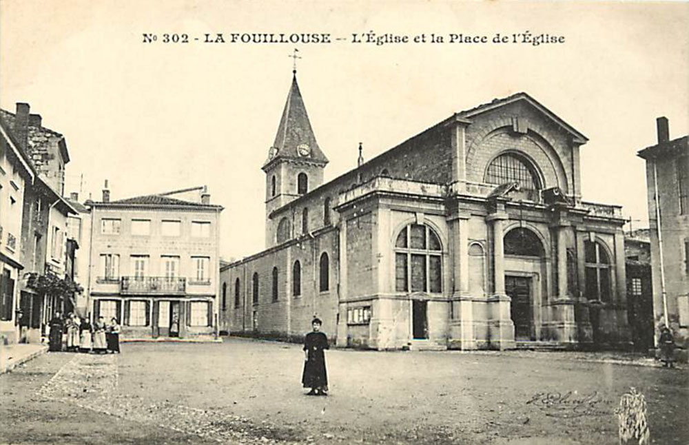 La Fouillouse (42480 - Loire) - L'Eglise et la Place du March�