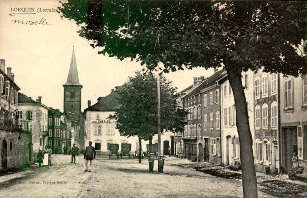 Lorquin (57790 - Moselle) - Le Centre et l'Eglise