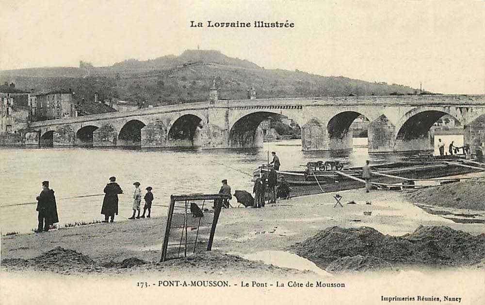 Pont-à-Mousson (54700 - Meurthe-et-Moselle) - Le Pont - La Côte de Mousson