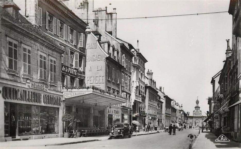 Pontarlier (25300 - Doubs) - Grande Rue et Quincaillerie Chabod
