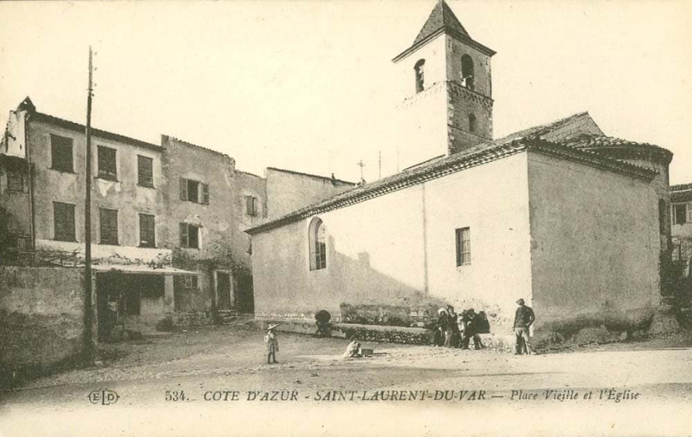 Saint-Laurent-du-Var (06700 - Alpes-Maritimes) - Place Vieille et l'Eglise