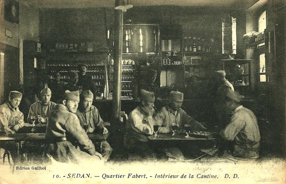 Sedan - Quartier Fabert - Int�rieur de la Cantine Guilbot - 12e R�giment de Chasseurs