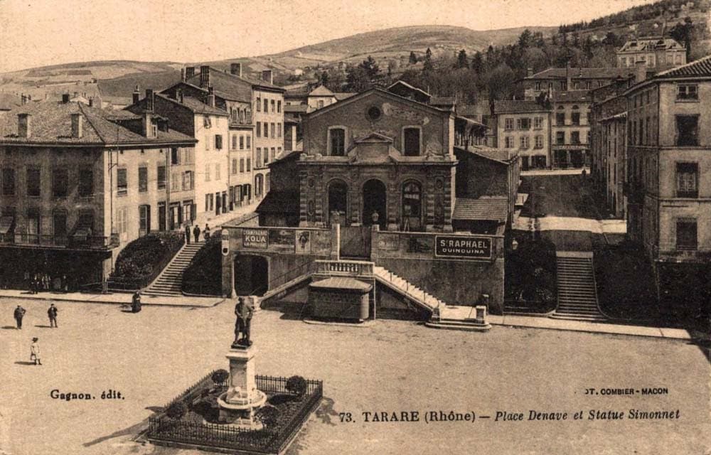 Tarare (69170 - Rh�ne) - Palais de Justice, Fourvi�re et la Tour de Fourvi�re