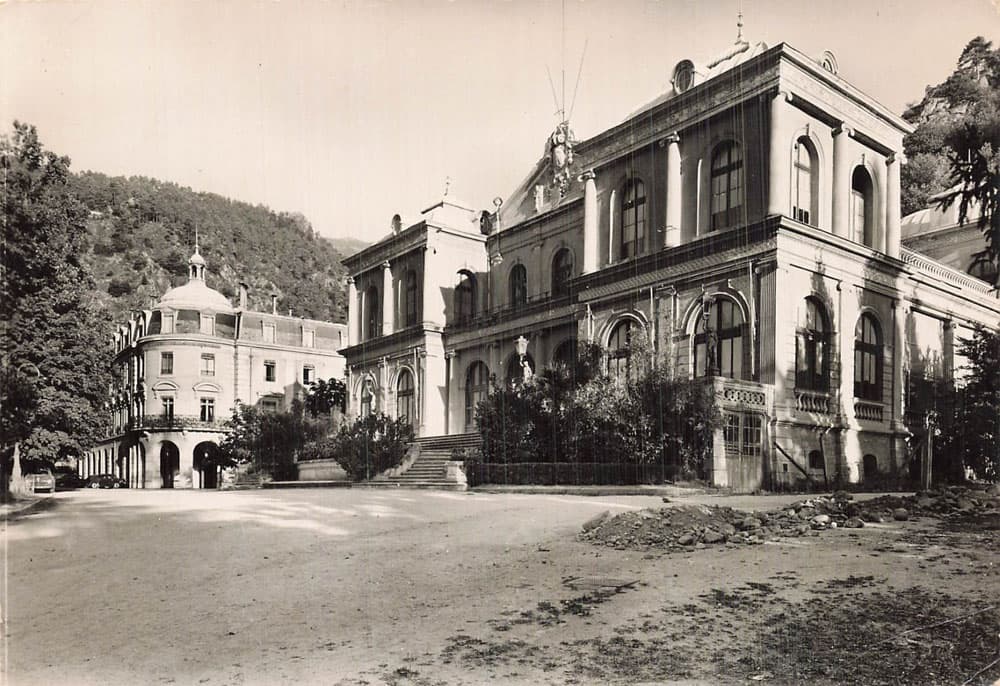 Vernet-les-Bains (66820 - Pyr�n�es-Orientales) - Casino et H�tel du Portugal