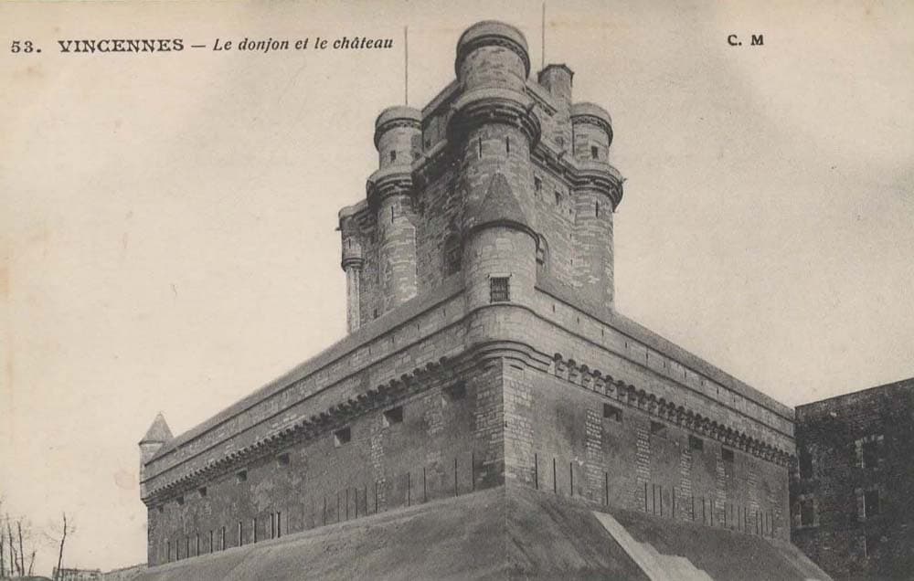 Vincennes (94300 - Val de Marne) - Le Donjon et le Ch�teau