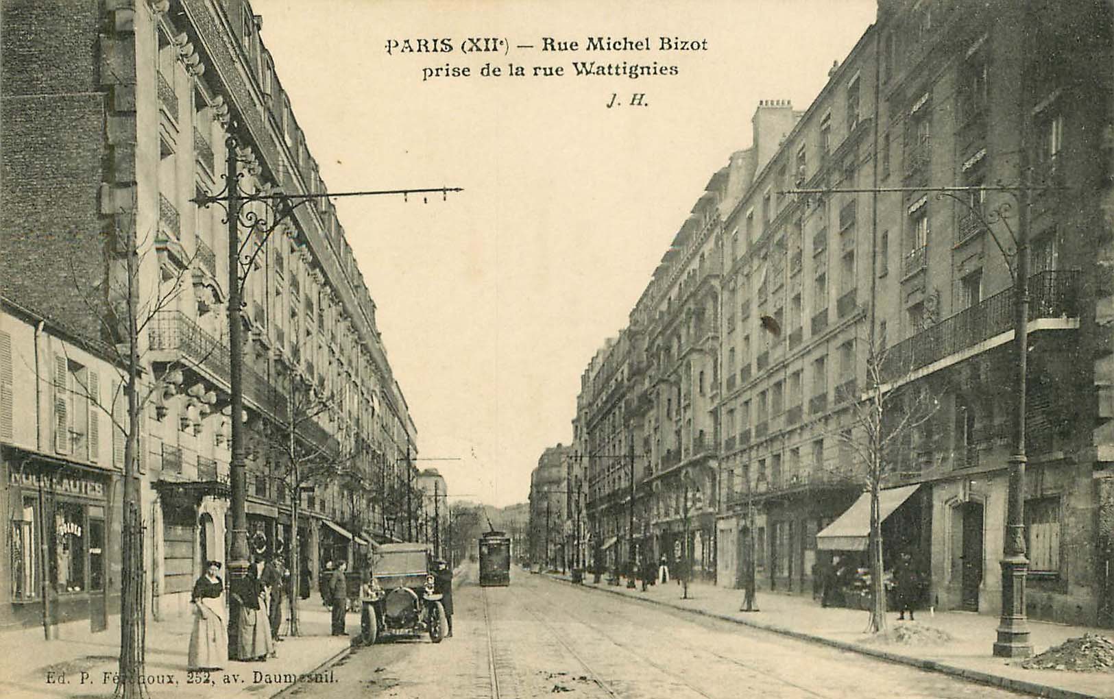 Paris - rue Michel-Bizot prise de la rue Wattignies