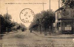 Le Raincy - l'Avenue Thiers vue du Rond-Point en 1924