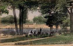 Le Raincy - La pi�ce d'eau (coloris�e) en 1906