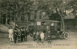 Le Raincy - Institution Xavier Sales - 25, All�e Val�re Lefebvre - L'automobile pour le services des �l�ves