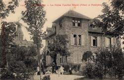 Le Raincy - Les Petites Familles (Filles) et Presbyt�re