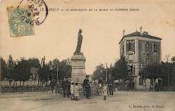 Le Raincy - Le Rond-Point de la place Thiers et la statue de la R�publique en 1906