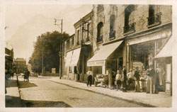 Aulnay-sous-Bois - L'Avenue Durmont et au fond la Place de la R�publique