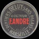Timbre-monnaie Dentiers Deluy - Sans palais - Marseille - Docteur F.André - 5 centimes vert sur fond rouge - avers