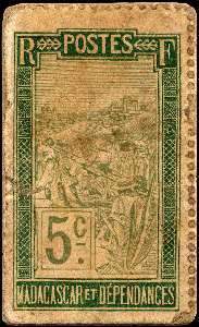 Timbre-monnaie Madagascar - motif Chien - Type 3 : montant en chiffres et en lettres - 5 centimes - revers