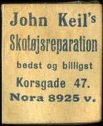 Timbre-monnaie John Keil's  - Skotøjreparation - bedst og billigst - Korsgade 47. - Nora 8925 v. - 1 øre sur carton jaune - Danemark - avers