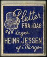 Timbre-monnaie Pletter Fra i Dag tager Heinr. Jessen af i Morgen - 1 &oslash;re sur fond bleu - Danemark - avers